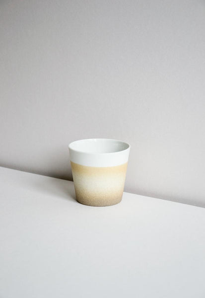 Kirstie van Noort Cornwall Coffee Cup 2021 edition - Top beige bottom brown