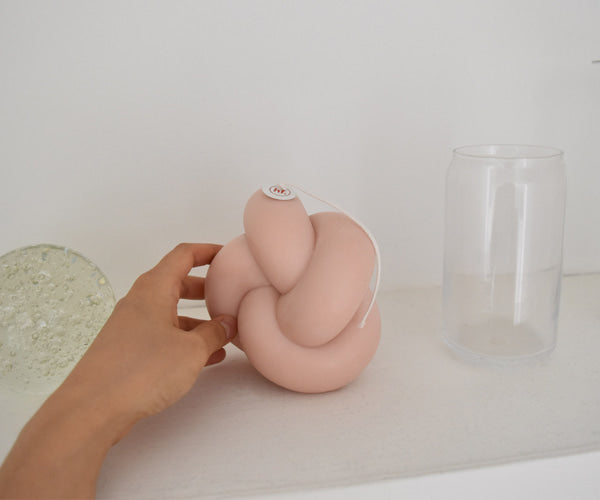 Honey Flamingo - Tube knot 2 candle- Pale blush with camellia scent